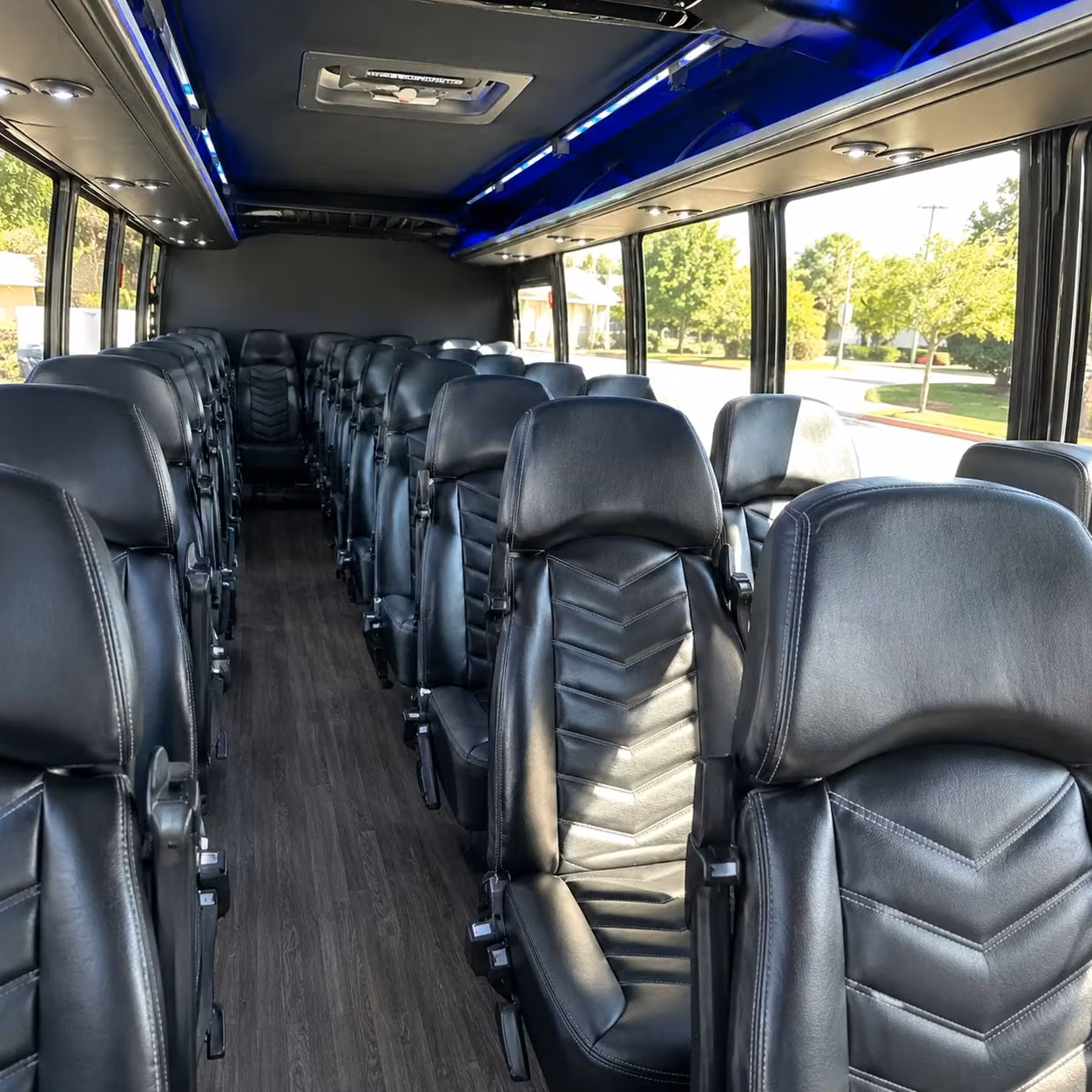 bradenton 18 passenger minibus rental