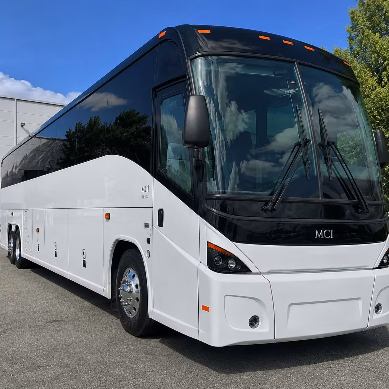 bradenton employee shuttle services along the us 41 and sr 64 corridors