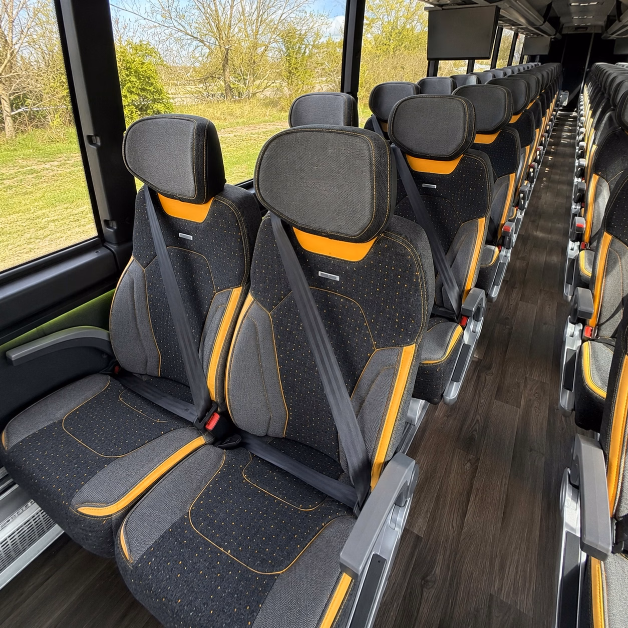 charter buses for large bradenton wedding guest lists