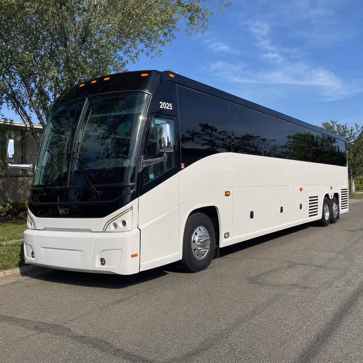 it s easy to book multi day bus rentals for bradenton school groups and sports teams