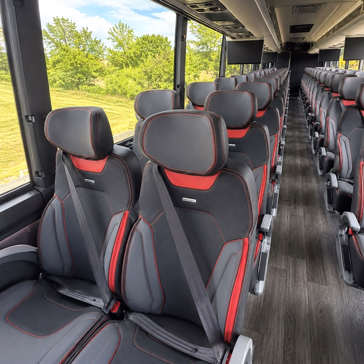 long distance charter buses from bradenton to orlando s theme parks