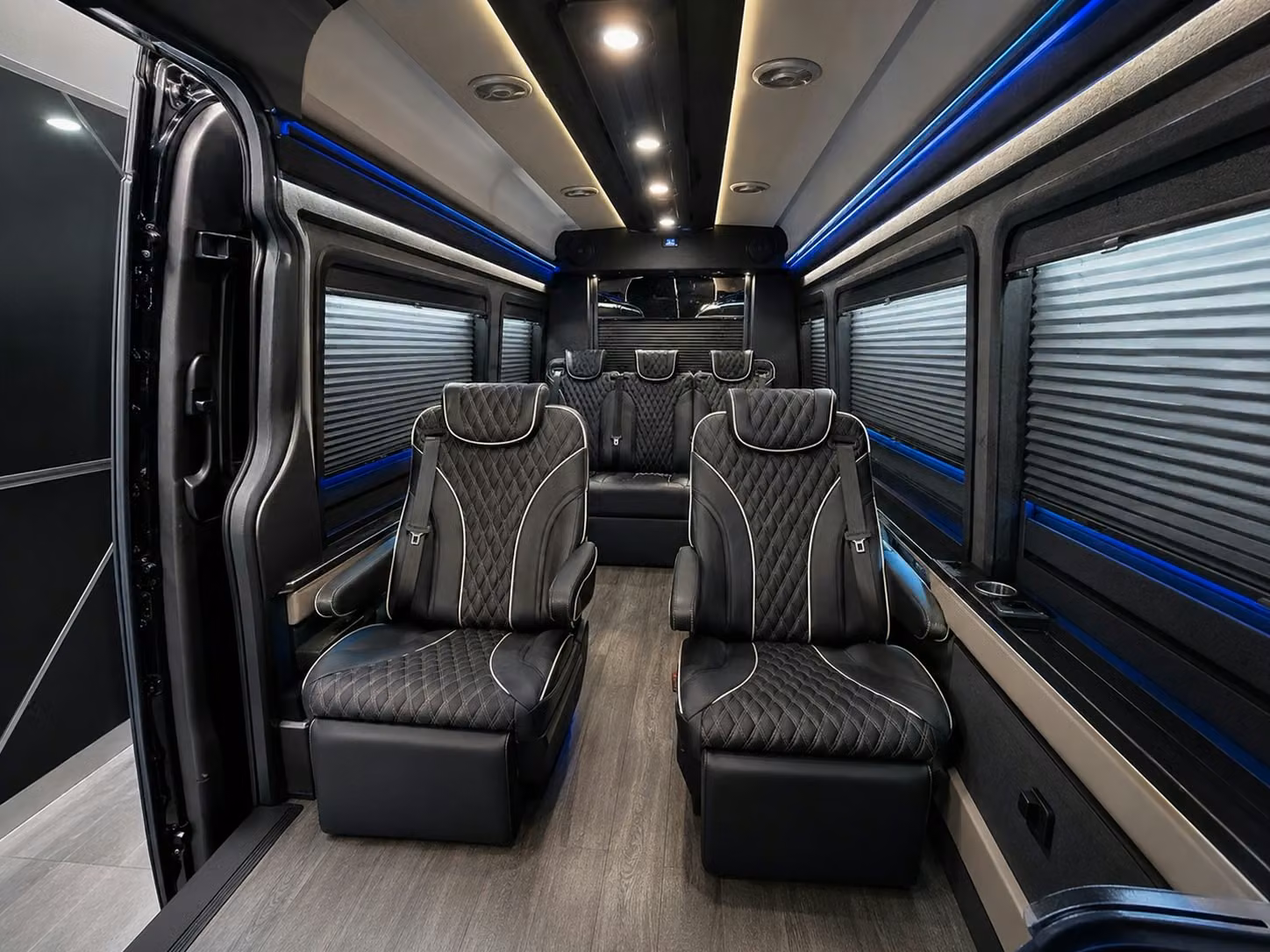 whatever your group size there s a bus in the network for your bradenton airport transfer